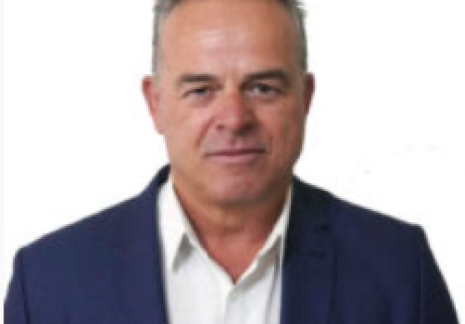 Δεντροφύτευση στο δημοτικό πάρκινγ του Σχίνου 